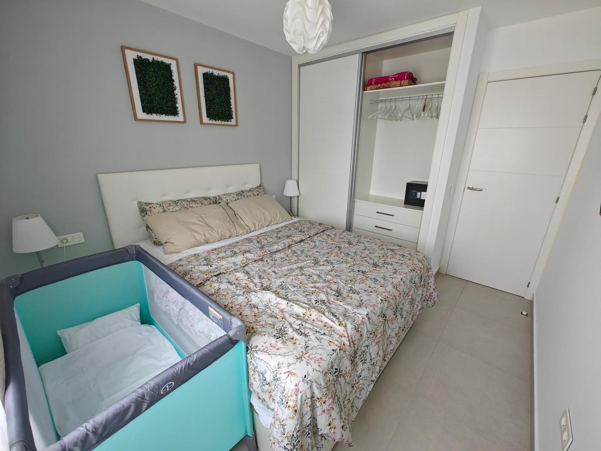 Sun Apartment - 3 Bedrooms, Priv Parking, Pool, Ac, Tv Channels, Fibre Net Los Cristianos  Zewnętrze zdjęcie