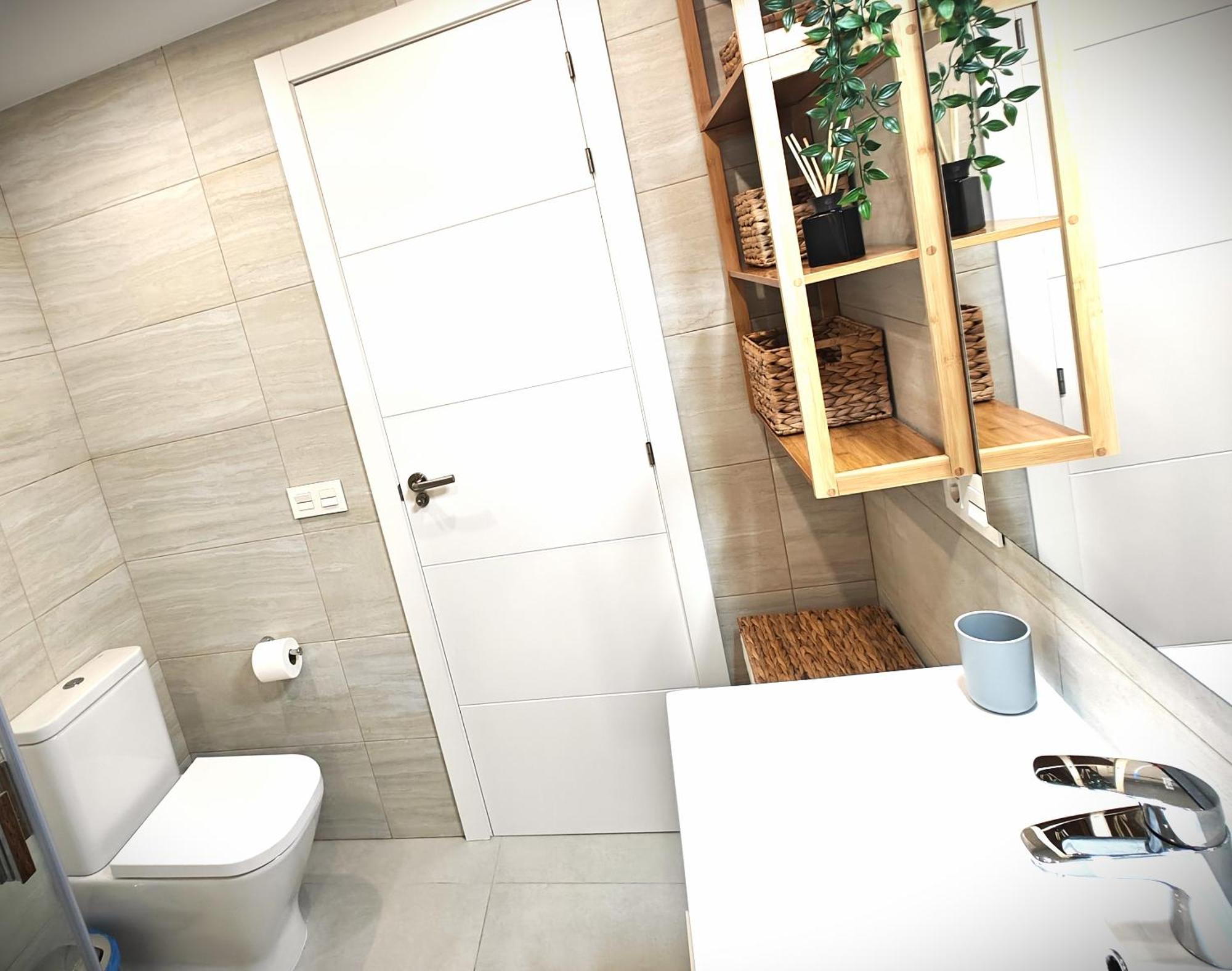 Sun Apartment - 3 Bedrooms, Priv Parking, Pool, Ac, Tv Channels, Fibre Net Los Cristianos  Zewnętrze zdjęcie