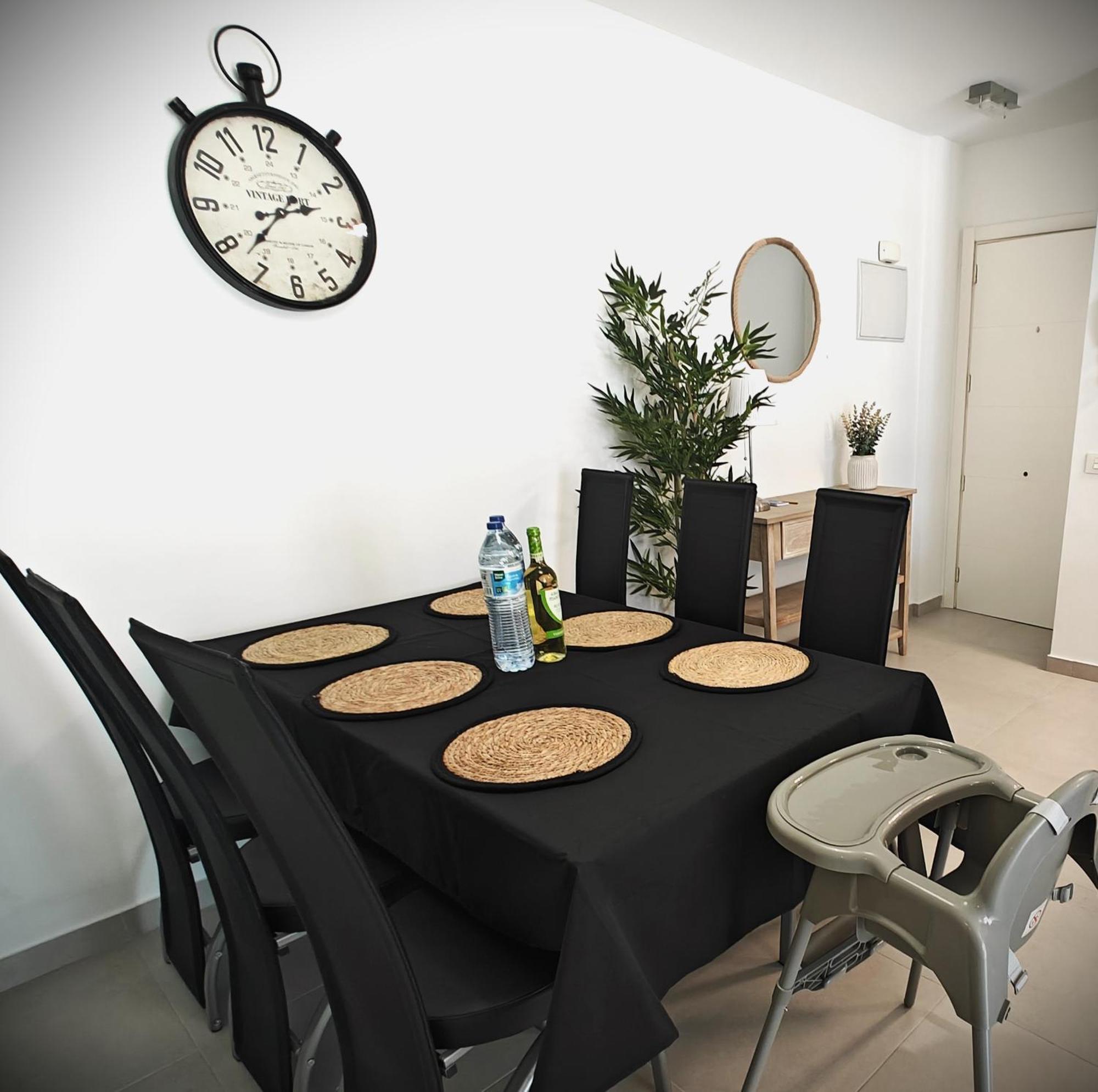 Sun Apartment - 3 Bedrooms, Priv Parking, Pool, Ac, Tv Channels, Fibre Net Los Cristianos  Zewnętrze zdjęcie